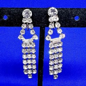 Sparkling Icy Rhinestone Vintage Dangling Clip On Earrings EUC
